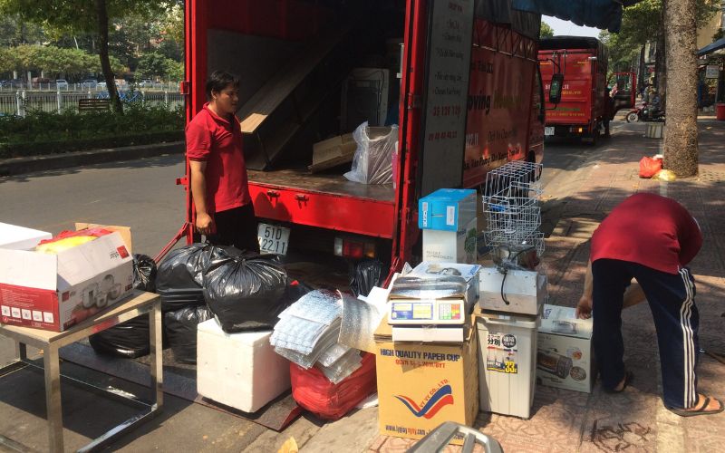 Tại sao nên chọn dịch vụ chuyển nhà trọn gói quận Tân Phú?