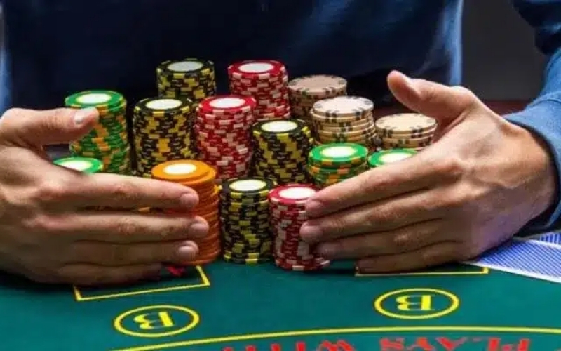 Chiến thuật "đánh gấp thếp" trong Xóc Đĩa: Làm sao để không bị đứt gánh giữa đường?