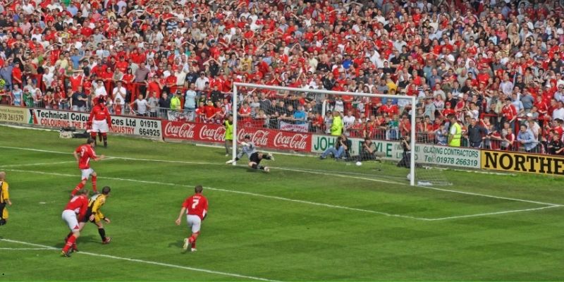 Khái niệm và nguyên tắc của kèo phạt đền trong bóng đá hiện đại