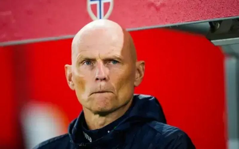 Huấn luyện viên Stale Solbakken đem lại thành công cho tuyển Na Uy