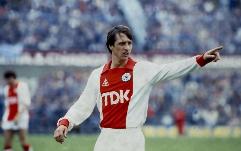 Triết Lý Bóng Đá Tổng Lực Của Johan Cruyff